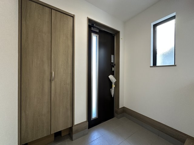 神戸市西区樫野台6丁目新築戸建B号棟の玄関