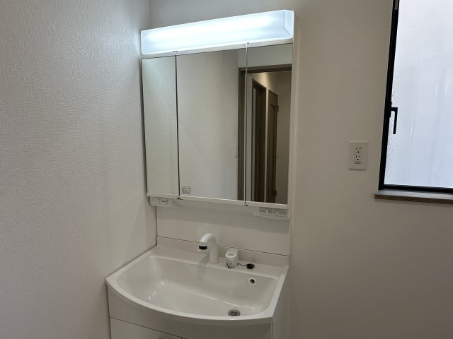 神戸市西区樫野台6丁目新築戸建B号棟の独立洗面台