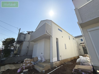 【外観】 | 小学校4分　中学校9分　太陽光発電　食洗機付　駐車2台　習志野台　3号棟