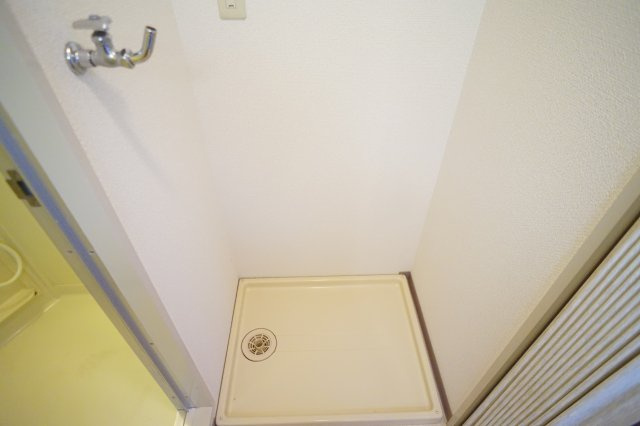 ジュネス東生駒の居間・リビング