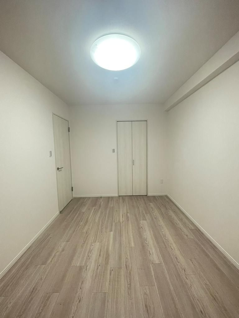 多摩市落合１丁目の中古マンションの洋室