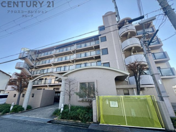 エレベーター、宅配ボックス完備☆