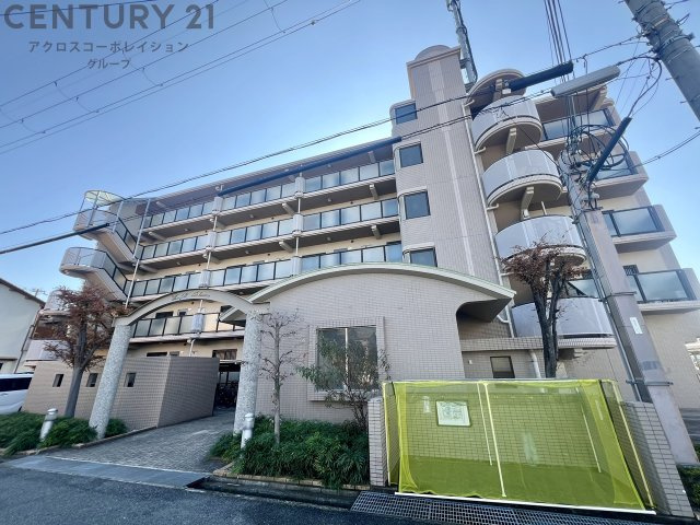 エレベーター、宅配ボックス完備☆