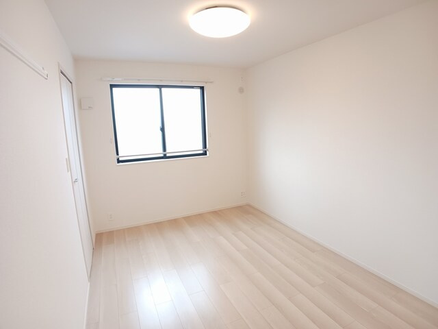 パラディの洋室