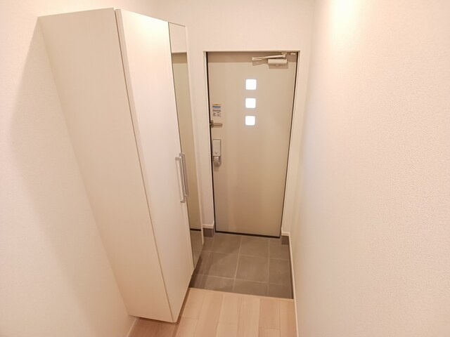 パラディの玄関