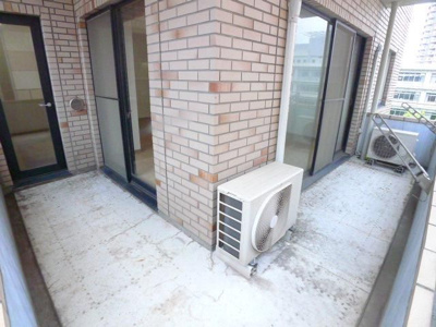 【バルコニー】 | Daiwa Grace Maison 大島 Ⅰ | お洗濯にも便利なバルコニー付き