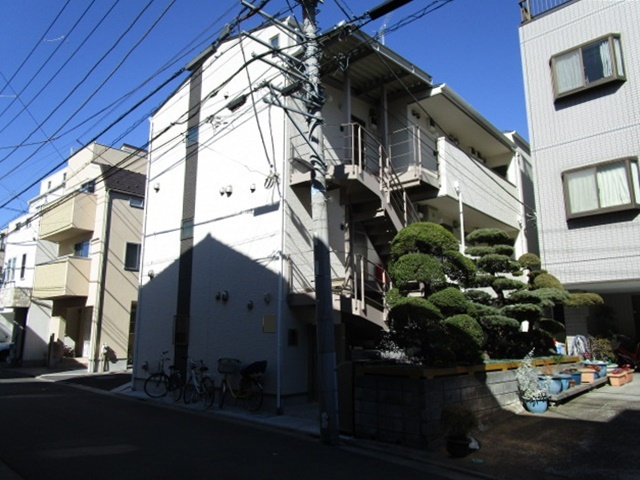 サンドニエル西尾久の外観|閑静な住宅街にあるアパートです。