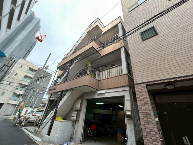 川口マンションの外観