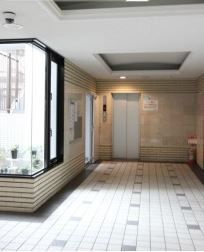 福岡市南区大橋２丁目の賃貸マンションのロビー
