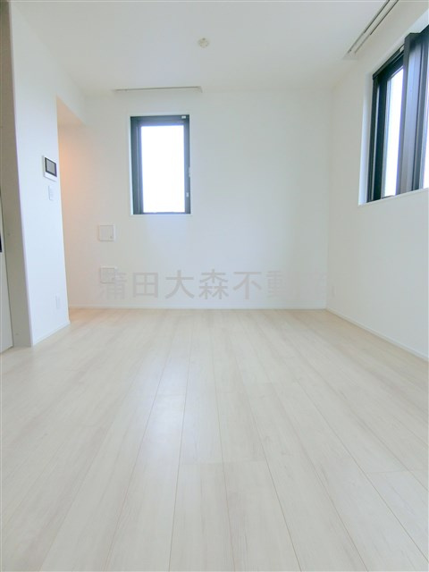 The Aigrette Minami-Kamataジ・エグレットミナミカマタ@仲介手数料無料の居間・リビング