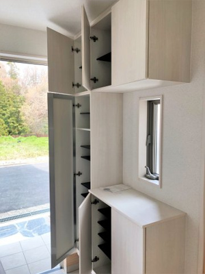 【玄関】 | リナージュ生駒郡平群町西宮第2期全2棟1号棟 | 施工例写真