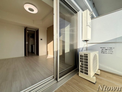 【バルコニー】 | プレサンス広小路通今池 | 外からの目が気にならないバルコニーで洗濯物が干せます