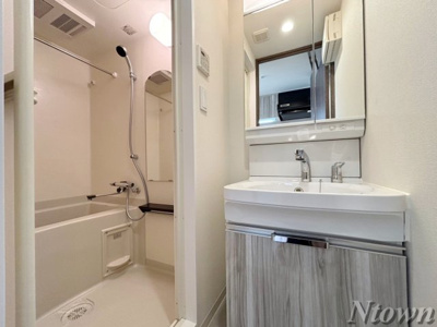 【洗面所】 | プレサンス広小路通今池 | 広い洗面スペース