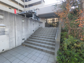 【エントランス】