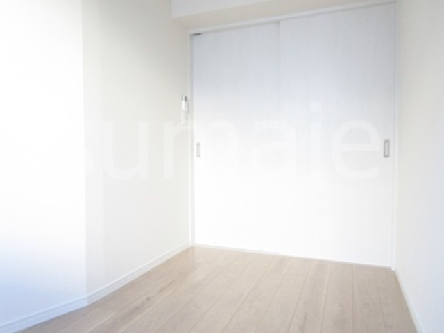 クレ・ドゥ・レスポワールの寝室|フローリングされたお部屋です♪