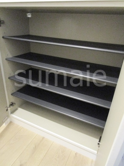 クレ・ドゥ・レスポワールの収納|シューズボックスです♪