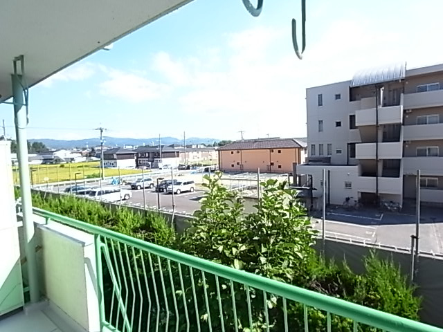 新町ハイツのバルコニー