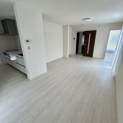 【居間・リビング】 | 貸戸建住宅黒