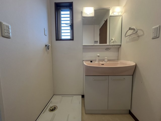 ステラコート潮江の洗面所