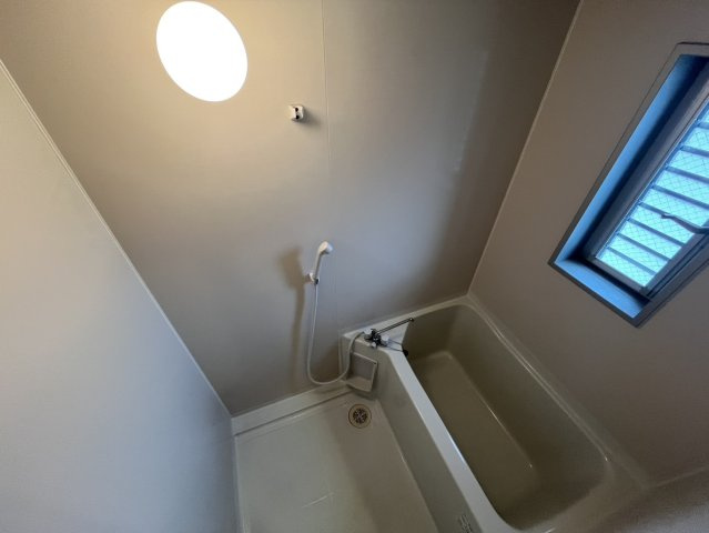 ステラコート潮江の浴室