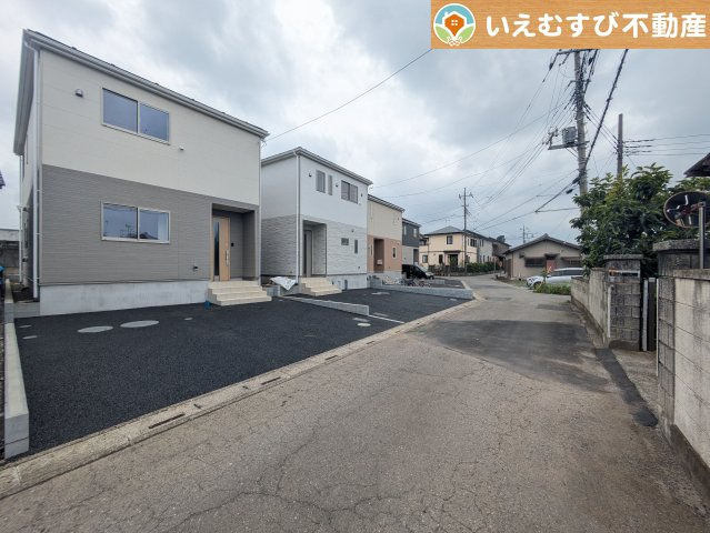 Cradle garden　本庄市児玉町金屋第7の前面道路含む現地写真|充分な広さの前面道路
間口が広くお車の出し入れも問題なく行えるスペースが確保されています♪