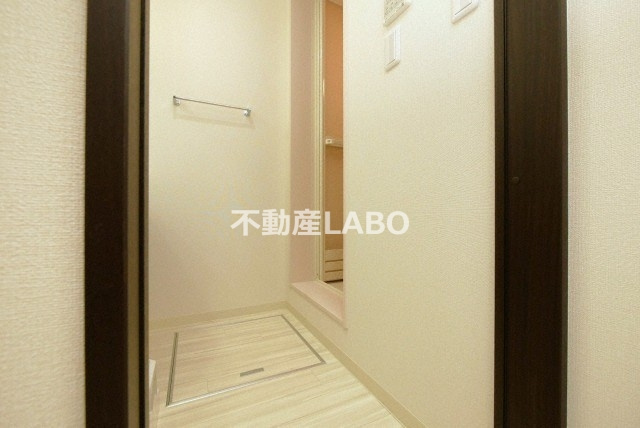 フジパレス住吉大領の玄関