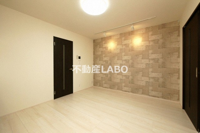 フジパレス住吉大領の洋室