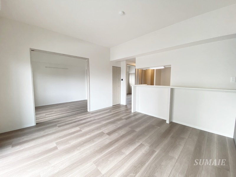 ＴＣＳ北浦和レジデンスの居間・リビング|12.9帖リビング☆