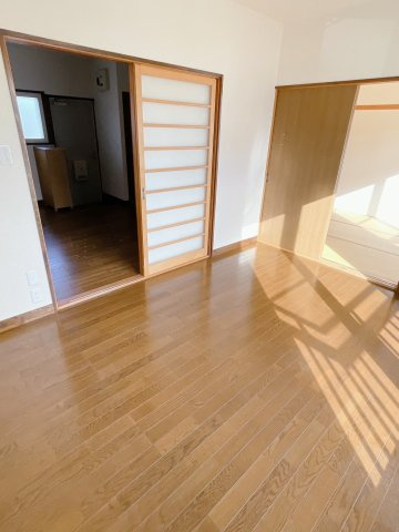 レジデンス星が丘の居間・リビング