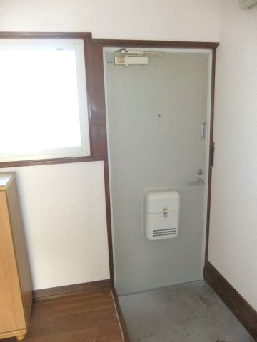 レジデンス星が丘の玄関