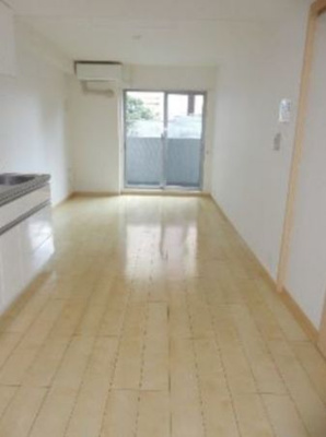 【居間・リビング】 | アルベロ向島23 | 使いやすいリビングです