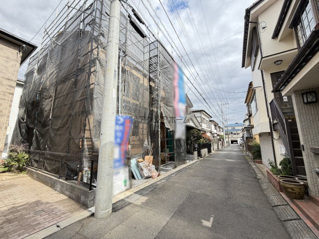 入間市東藤沢5丁目・全1棟　新築一戸建　～制振装置搭載～の前面道路含む現地写真|2026年3月19日撮影