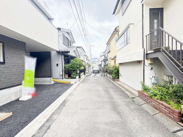 入間市東藤沢5丁目・全1棟　新築一戸建　～制振装置搭載～の前面道路含む現地写真|現地写真（2026年5月9日撮影）