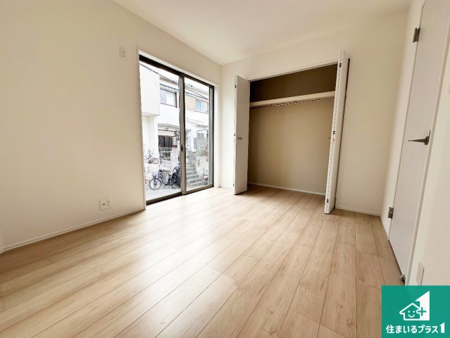 神戸市垂水区乙木　新築一戸建ての洋室|シンプルな洋室は、自分好みのインテリアが楽しめます♪ご家族とインテリアや家具を選びに行くのは新築購入時の醍醐味の一つです。ぜひお楽しみください♪