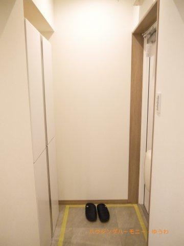 【玄関】 | ＧＳハイム巣鴨 | 帰り着くたびに洗練されたテイストの空間に迎えられ誇りと喜びを感じる玄関まわりです。