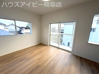 【洋室】 | 瑞穂市別府再生住宅登場です♪JR穂積駅まで徒歩9分です♪お車縦列2台可能！水回りすべて新品交換！ | 瑞穂市別府再生住宅登場です♪JR穂積駅まで徒歩9分です♪お車縦列2台可能！水回りすべて新品交換！