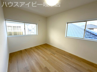【洋室】 | 瑞穂市別府再生住宅登場です♪JR穂積駅まで徒歩9分です♪お車縦列2台可能！水回りすべて新品交換！ | 瑞穂市別府再生住宅登場です♪JR穂積駅まで徒歩9分です♪お車縦列2台可能！水回りすべて新品交換！