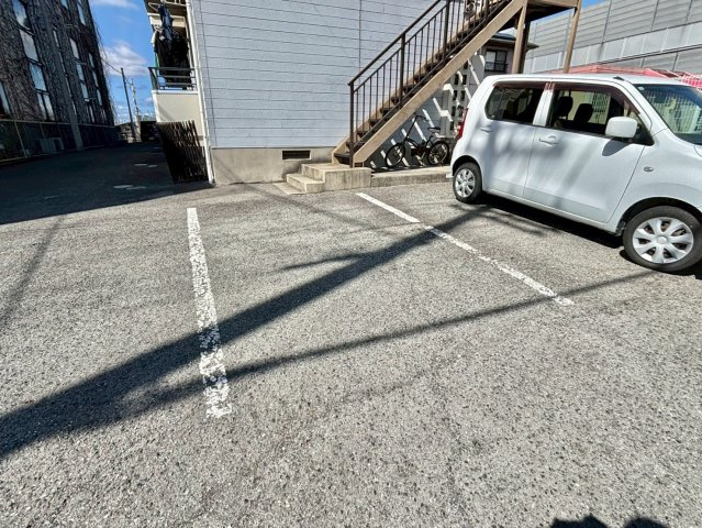 ハイツタイヨウの駐車場