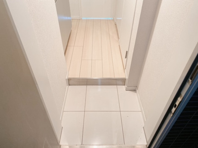 【玄関】 | ブライズ三軒茶屋