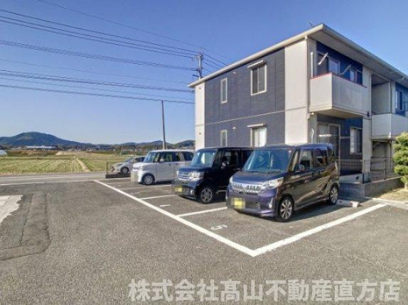 ファンテージ21　A棟の駐車場