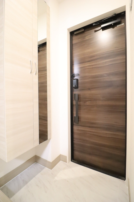 D-comodo深大寺北町の玄関