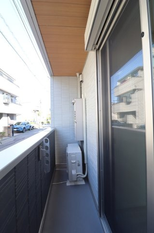 D-comodo深大寺北町のバルコニー