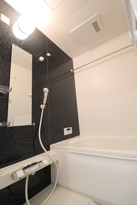 D-comodo深大寺北町の浴室