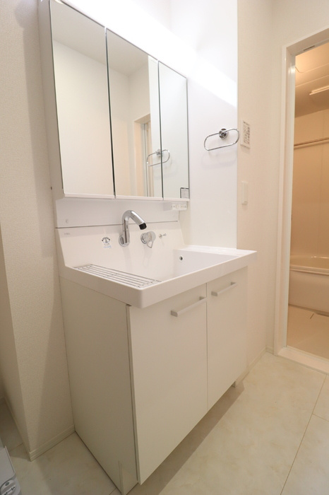 D-comodo深大寺北町の洗面所