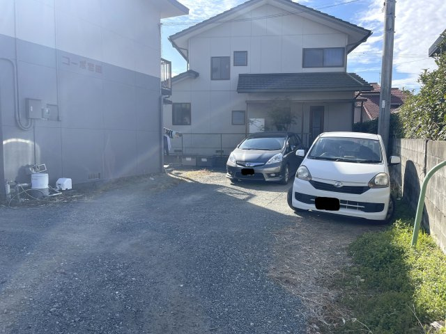 コーポ宮田の駐車場