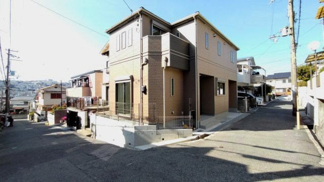 神戸市垂水区乙木　新築戸建の前面道路含む現地写真