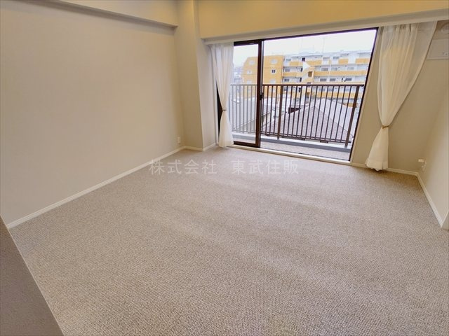 【居間・リビング】の画像