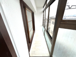 【バルコニー】 | シャンティ浜野