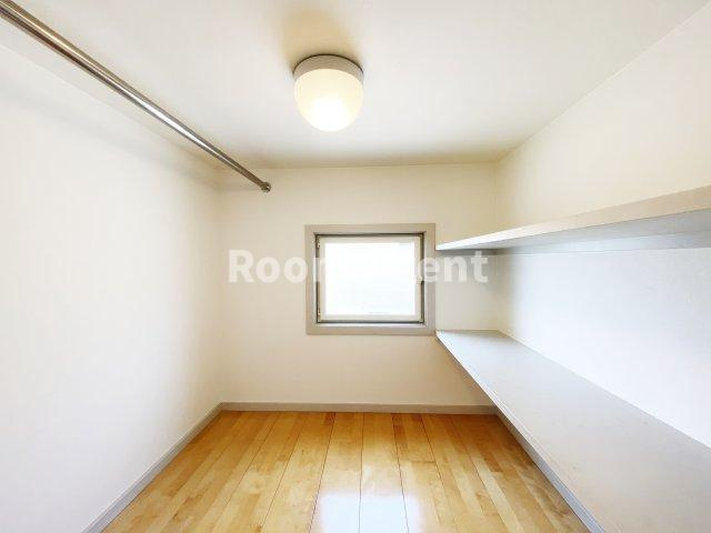 ロフト壱番館の収納