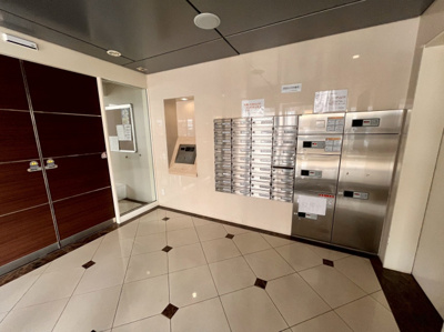 【ロビー】 | リビンコートスタイル問屋町